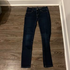 American eagle dark blue jeans